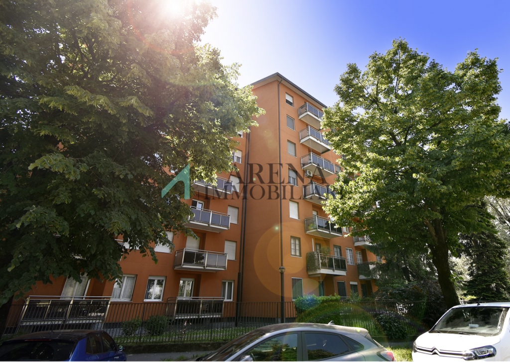 Appartamenti trilocale in vendita  viale Ungheria 2, Milano, località UNGHERIA