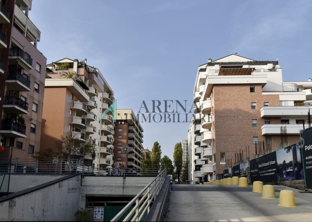 Appartamenti bilocale in vendita  via Caduti in Missione di Pace 17, Milano, località MILANO