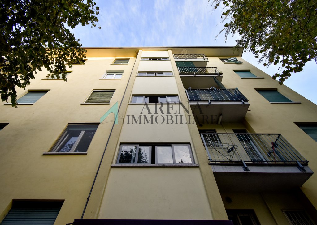 Vendita Appartamenti Milano - ESCLUSIVO TRE LOCALI V.LE UNGHERIA 11 Località UNGHERIA