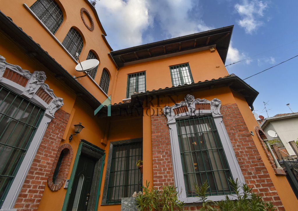 Sale Independent Houses milano - INDEPENDENT PERIOD VILLA Locality 