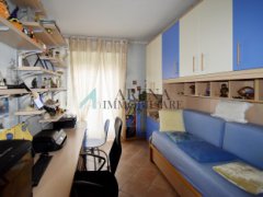 Three-room apartment Viale Ungheria - 13