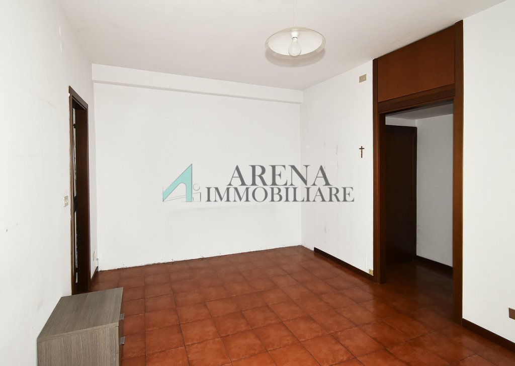 Appartamenti bilocale in vendita  via Sordello 10, Milano, località UNGHERIA