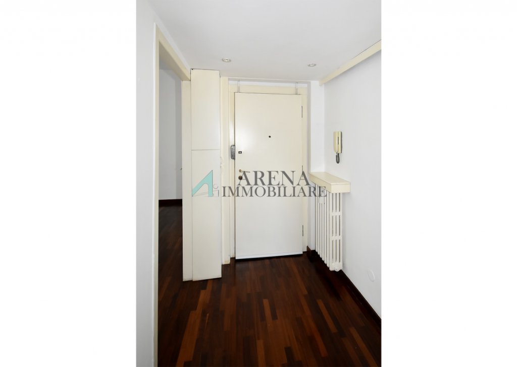 Apartments for sale  via Mazzucotelli 5, milano, locality Forlanini