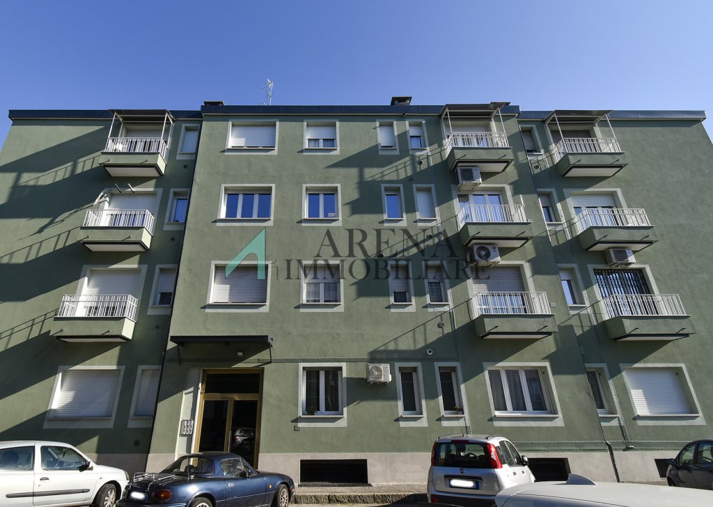 Apartments for sale  via Cossa 21, Milan