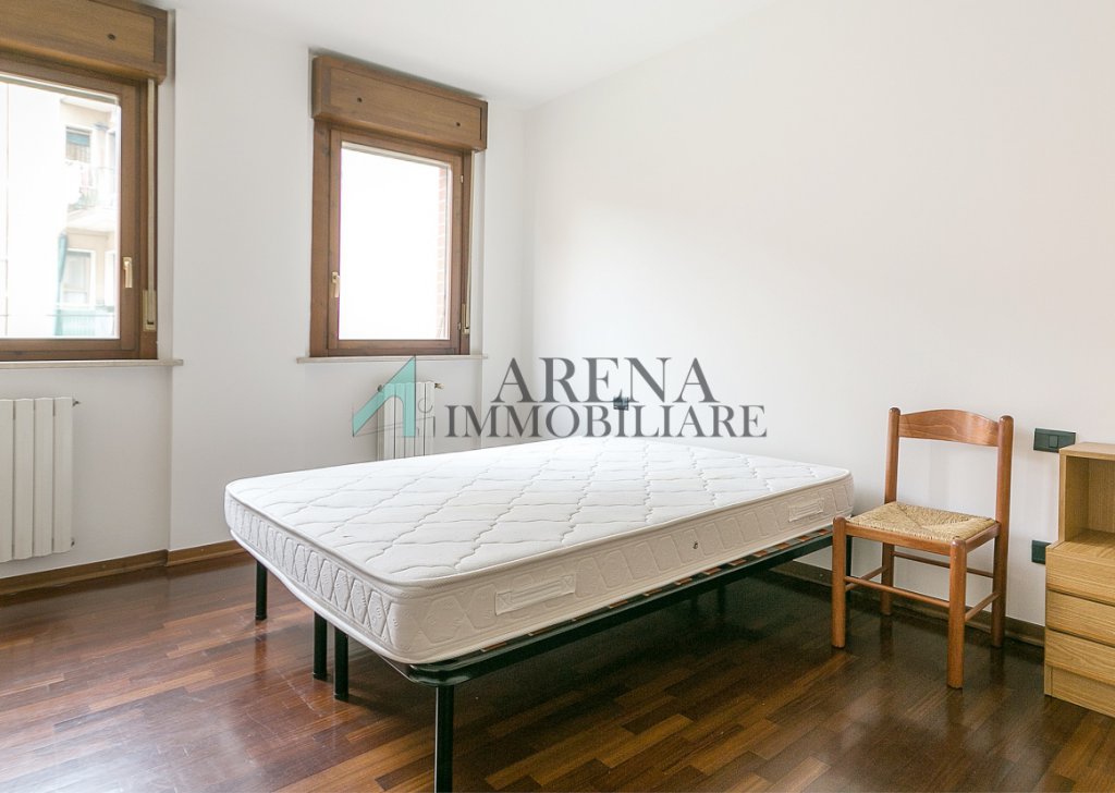 Sale Apartments Borromeo Fishing - Large two-room apartment with terraces Locality 
