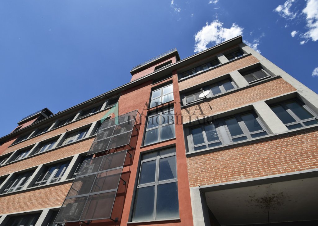 Vendita Appartamenti Milano - Trilocale con Terrazzo Località UNGHERIA