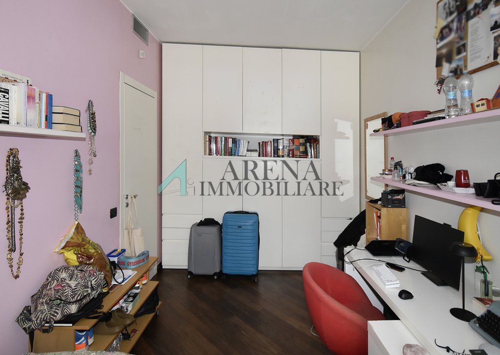 Vendita Appartamenti Milano - PLURILOCALE MORGAGNI Località BUENOS AIRES