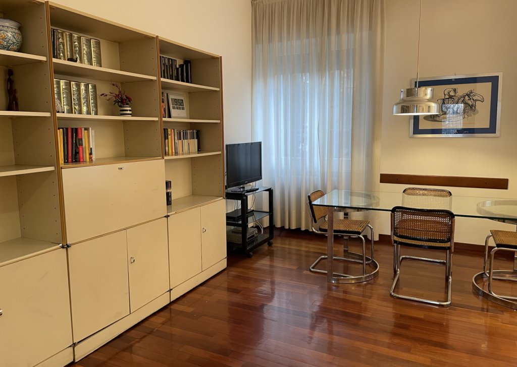 Appartamenti quadrilocale in vendita  via Mazucotelli 5, Milano, località FORLANINI