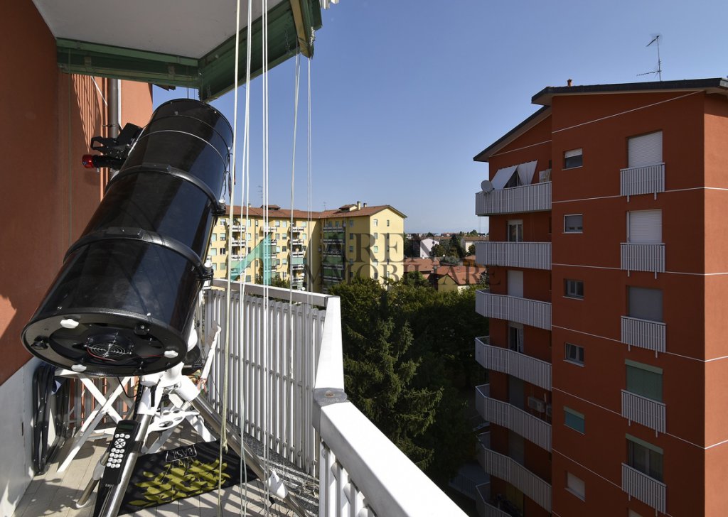 Vendita Appartamenti Milano - Trilocale Bonfadini Località UNGHERIA