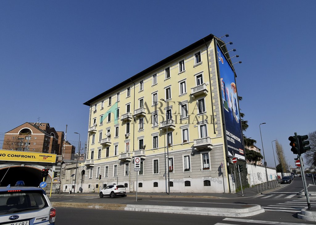 Vendita Appartamenti Milano - AMPIO TRE LOCALI VIALE FORLANINI 1 Località FORLANINI