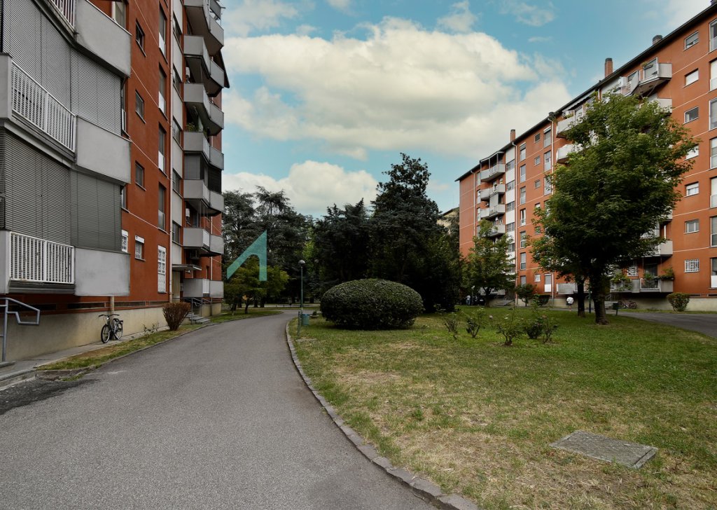 Vendita Appartamenti Milano - TRILOCALE UNGHERIA 1 Località UNGHERIA