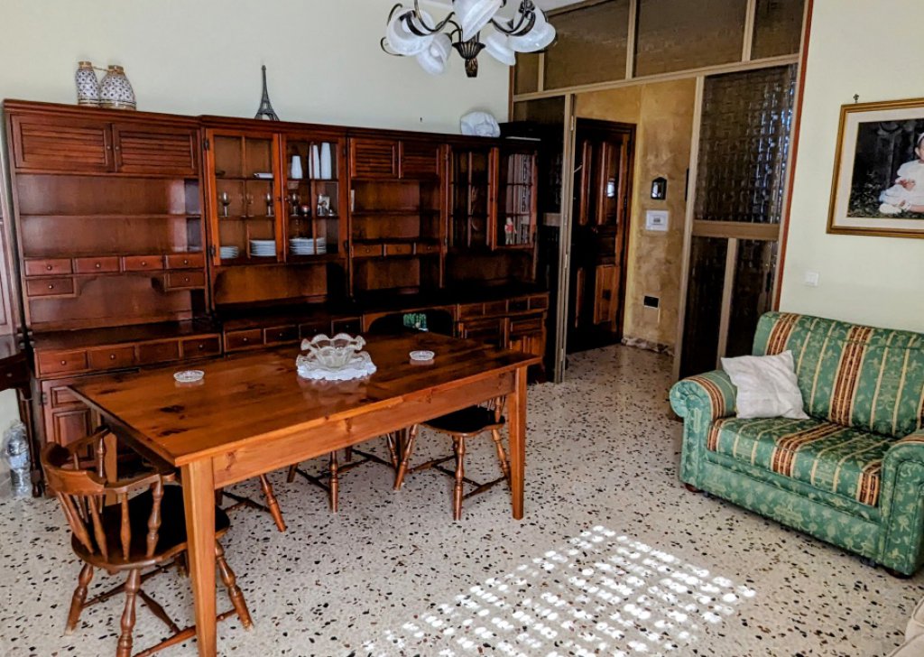 Appartamenti quadrilocale in vendita  via Omero 4, Trapani