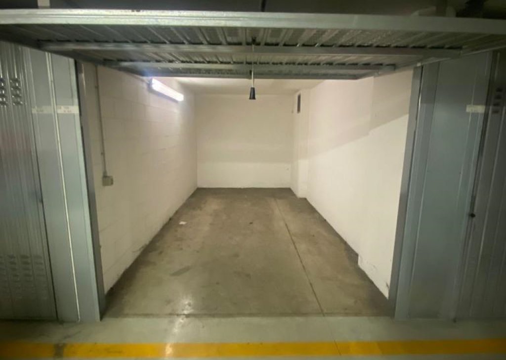 Box, Parking Spaces for sale  piazza DATEO 7, milano, locality Milan