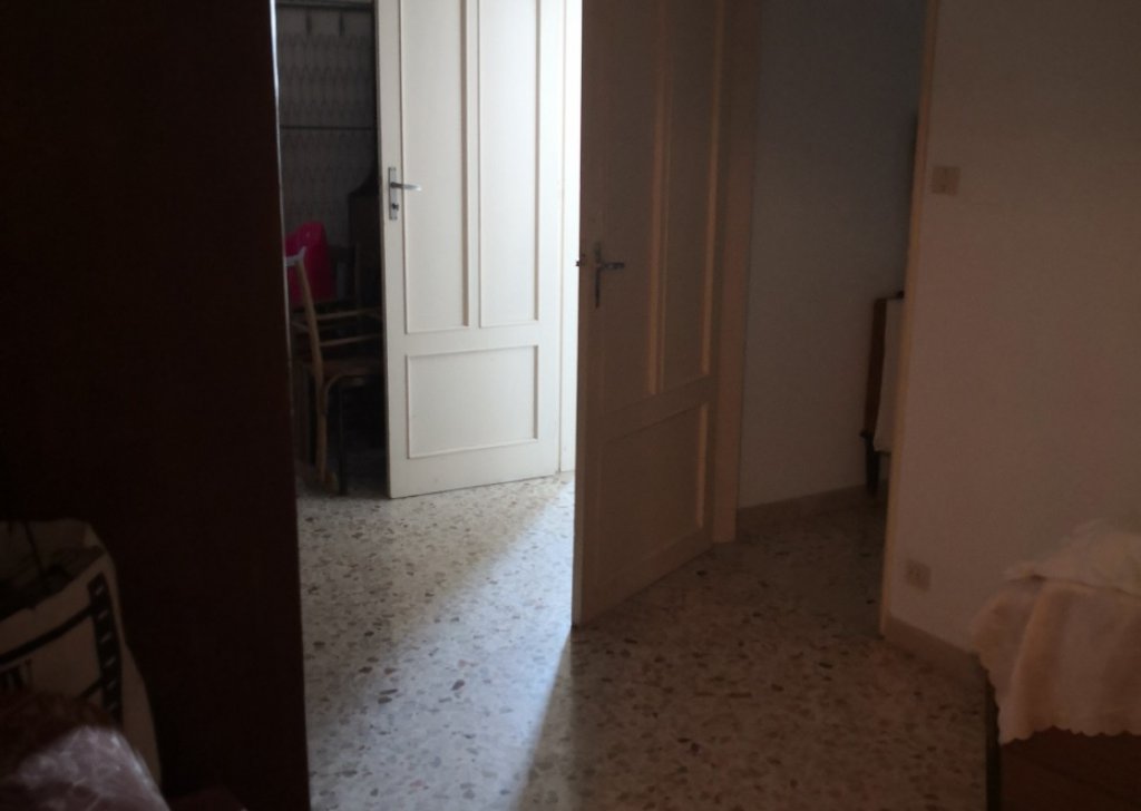 Case Indipendenti in vendita  145 m², Trapani