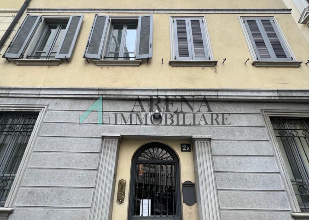 Sale Offices, Laboratories Commercial Premises and Shops milano - OFFICE AD. ZE COURT Locality 